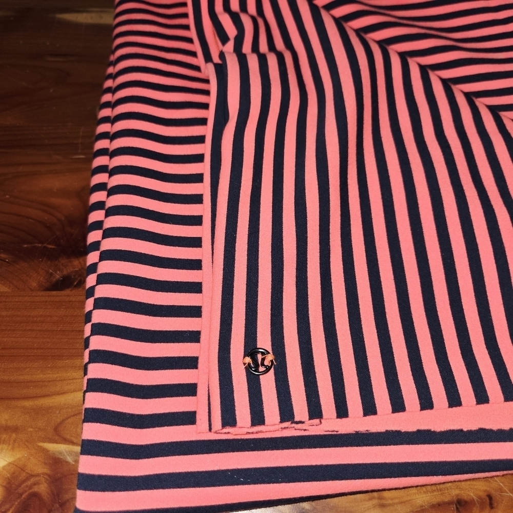 Lululemon navy & bright coral  vinyassa scarf - Picture 5 of 6
